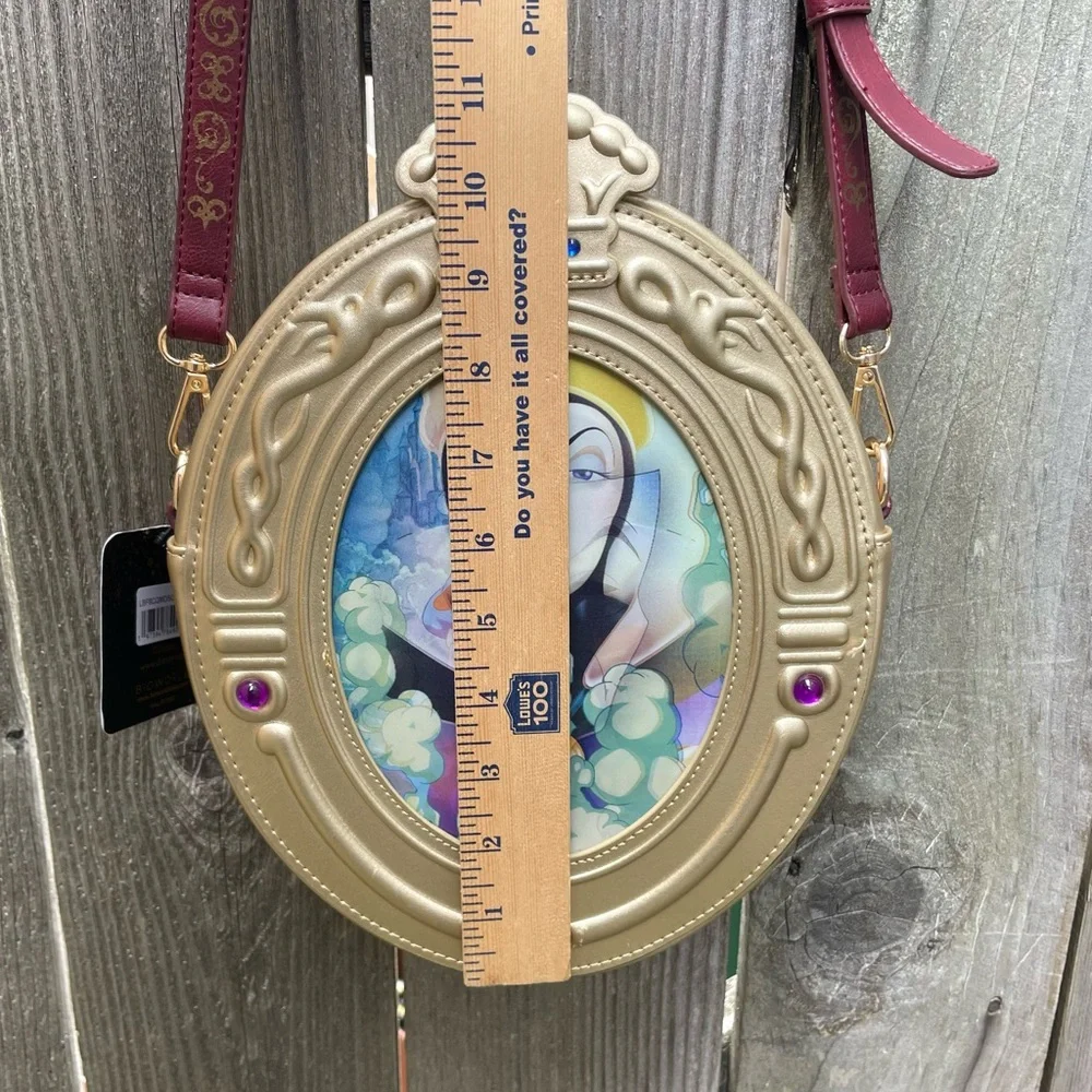 Disney Snow White Magic Mirror Crossbody Purse - 3-Way Lenticular Effect - Picture 8 of 16